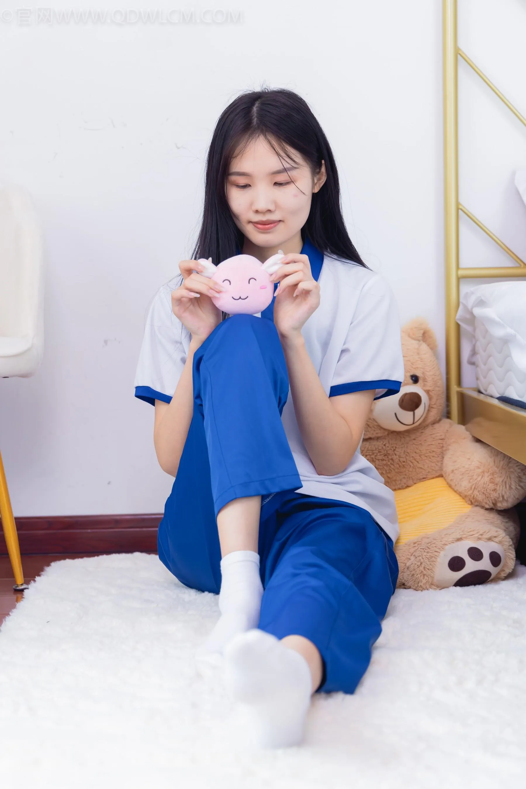 物恋传媒 NO.1515 颜颜-校园时的她 [151P]插图9
